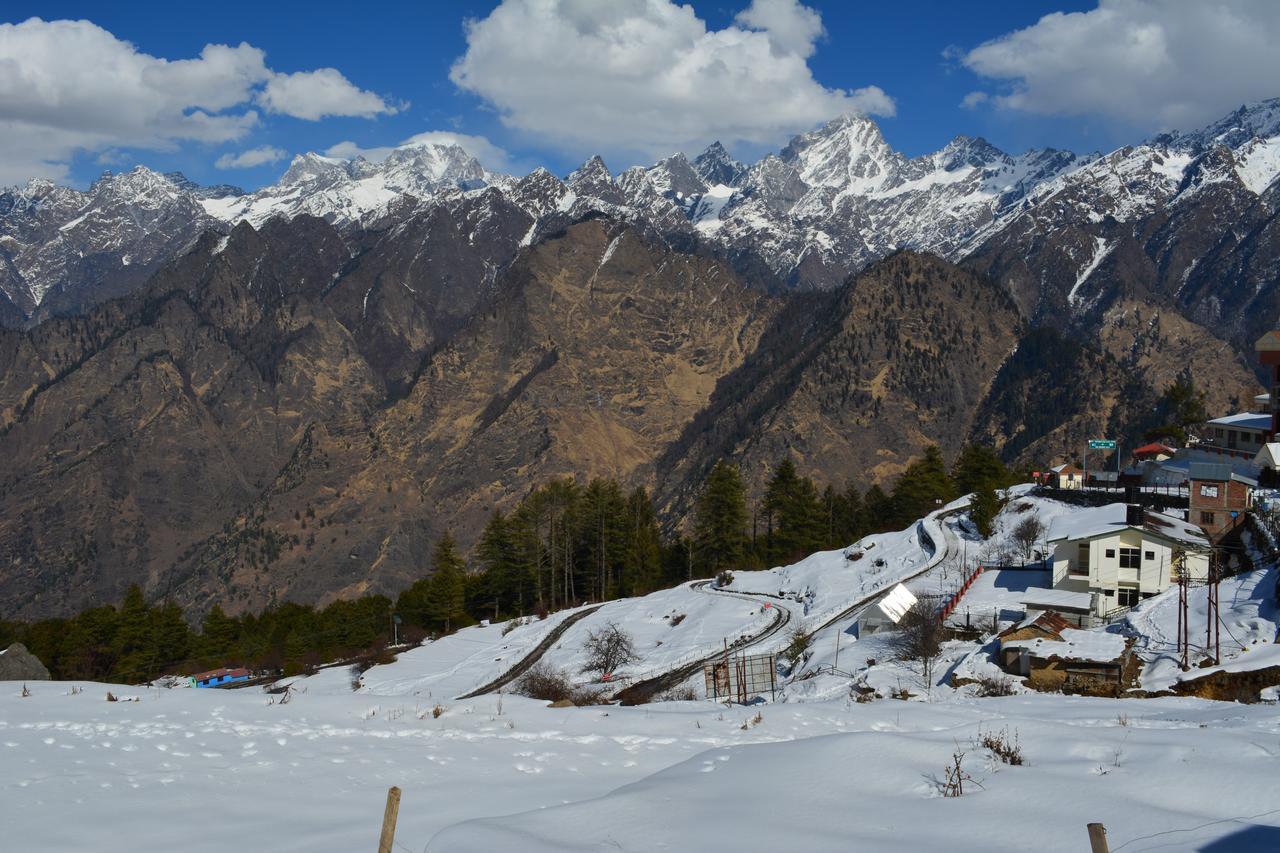 Auli Resort Joshīmath Eksteriør bilde