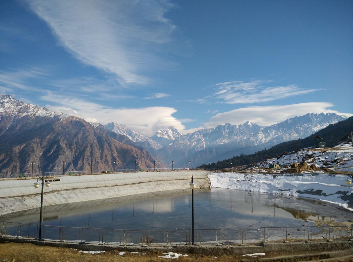 Auli Resort Joshīmath Eksteriør bilde